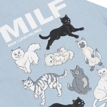 Camiseta "MILF" (Celeste)